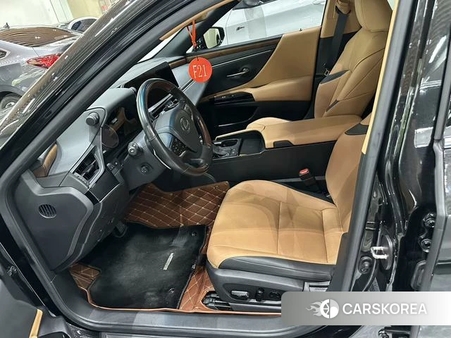 Lexus ES 2023 Черный из Китая, фото 4