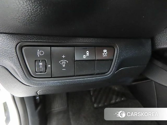 Kia The New K3 2nd generation 2021 Белый из Кореи, фото 4