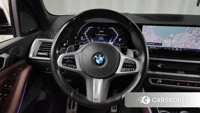 BMW X5 (G05) 2023 Серебристо-серый из Кореи, фото 4