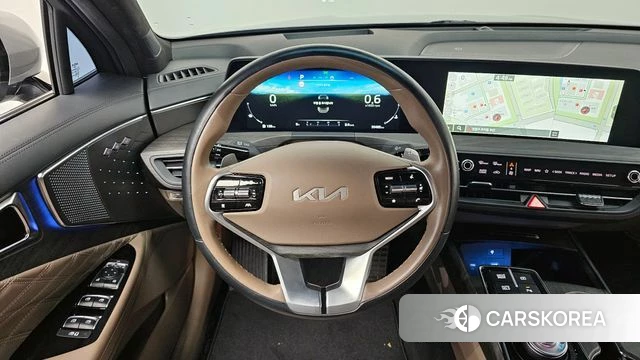 Kia K8 2024 Серебристо-серый из Кореи, фото 4