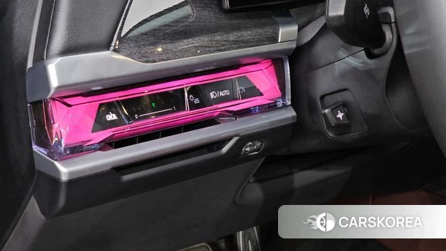 BMW 7 Series (G70) 2022 Черный из Кореи, фото 4