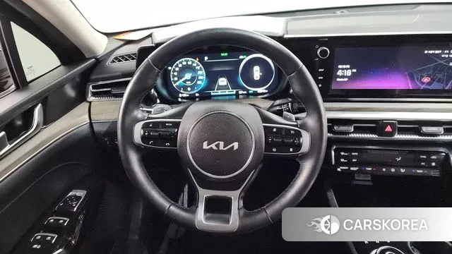 Kia K5 Hybrid 3rd Generation 2023 Черный из Кореи, фото 4