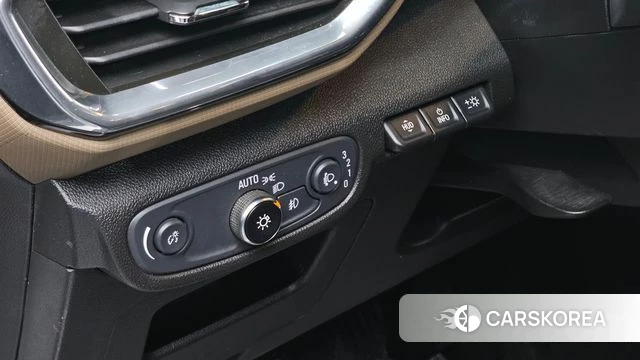 Chevrolet (GM Daewoo) Trailblazer 2021 Белый из Кореи, фото 4