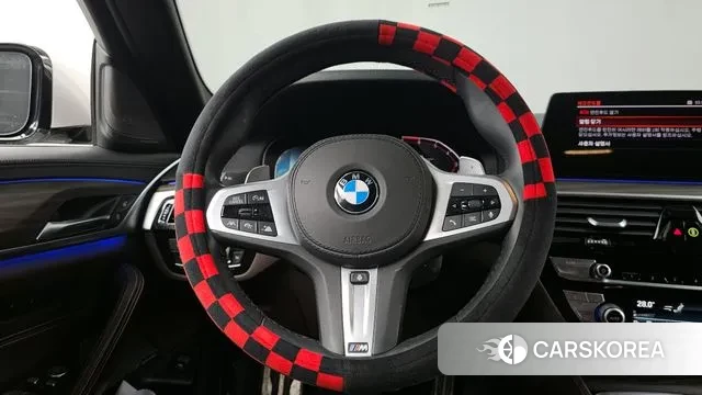 BMW 5 Series (G30) 2020 Белый из Кореи, фото 4