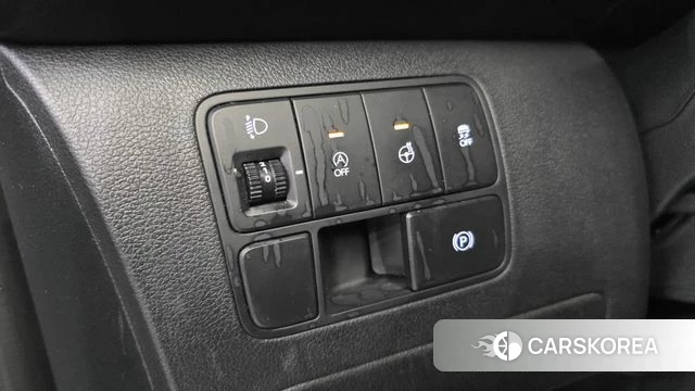 Hyundai Staria 2022 Серебряный из Кореи, фото 4
