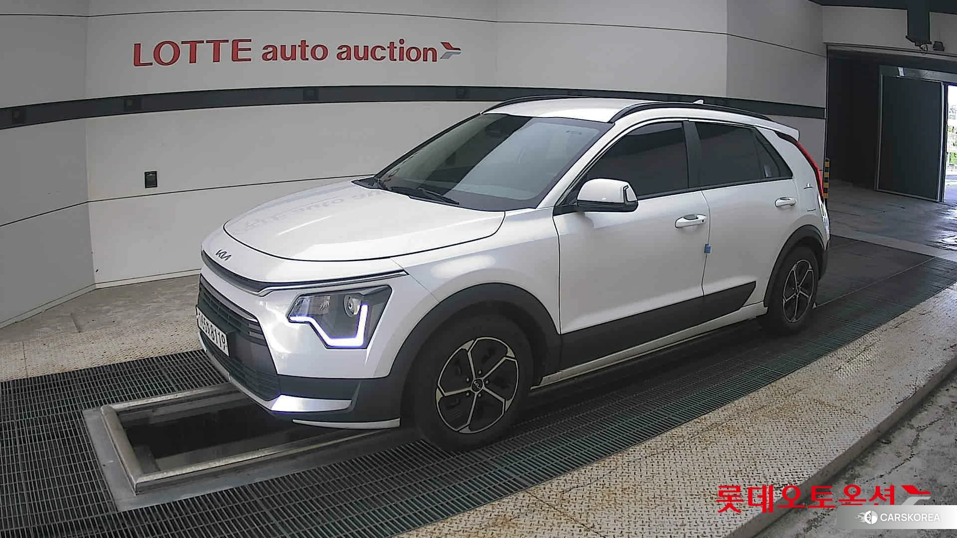 Kia Niro Hybrid 2022 Snow White Pearl (optional) из Кореи, фото 4