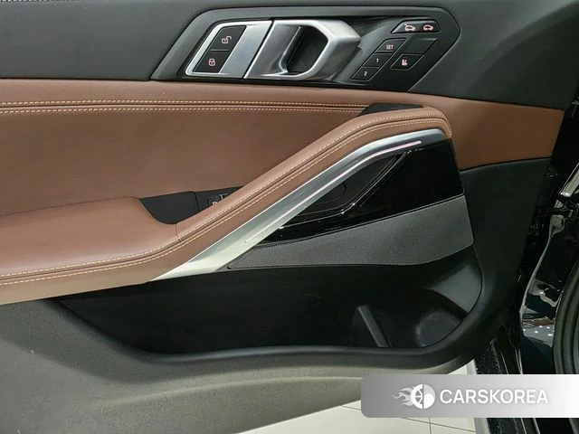 BMW X6 (G06) 2025 Черный из Кореи, фото 4