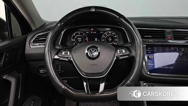 Volkswagen Tiguan Allspace 2018 Черный из Кореи, фото 4