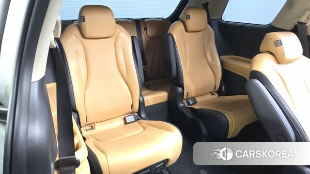 Kia Carnival 4th generation 2023 Белый из Кореи, фото 4