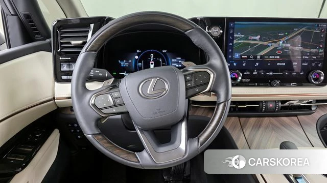 Lexus LM Second Generation 2024 Черный из Кореи, фото 4