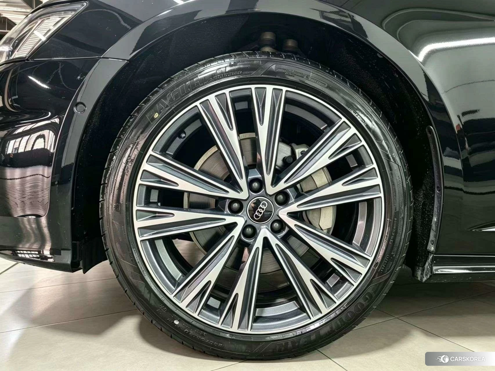 Audi A6L 2021 Черный из Китая, фото 4