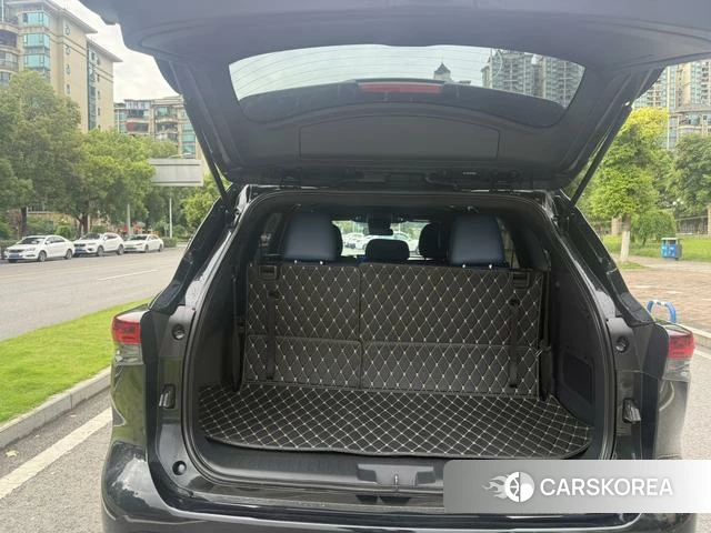 Toyota Crown Lufang 2023 Черный из Китая, фото 4