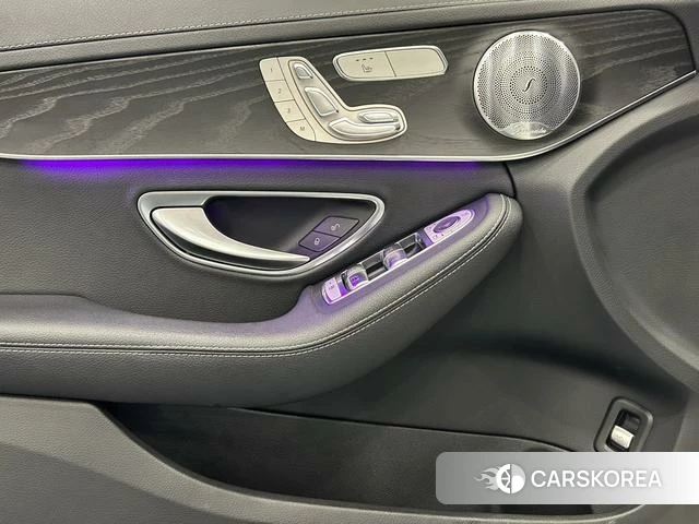 Mercedes-Benz Class C 2021 Белый из Китая, фото 4