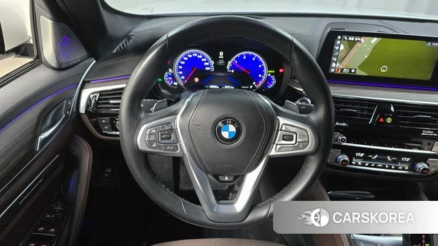 BMW 5 Series (G30) 2018 Белый из Кореи, фото 4