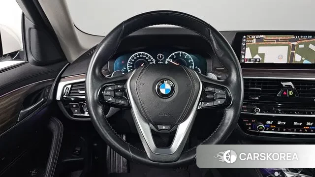 BMW 5 Series (G30) 2019 Белый из Кореи, фото 4
