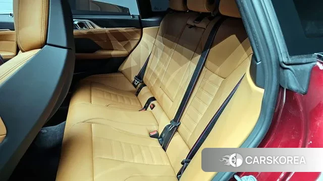 BMW i4 2023 Красный из Кореи, фото 4