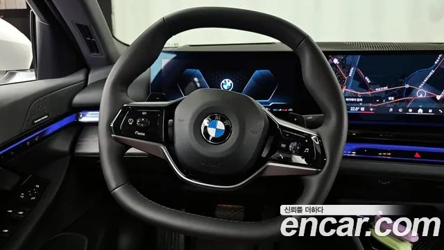 BMW 5 Series (G60) 2023 Белый из Кореи, фото 4