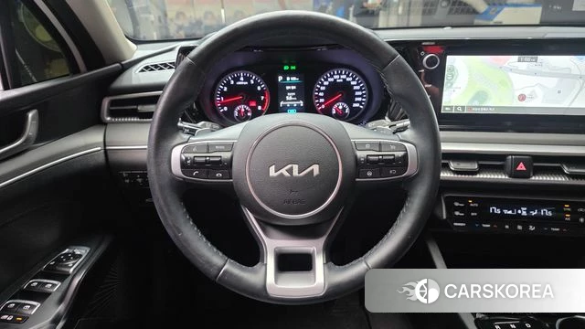 Kia K5 3rd generation 2023 Белый из Кореи, фото 4