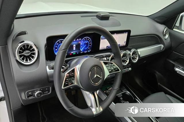 Mercedes-Benz EQB X243 2025 Белый из Кореи, фото 4