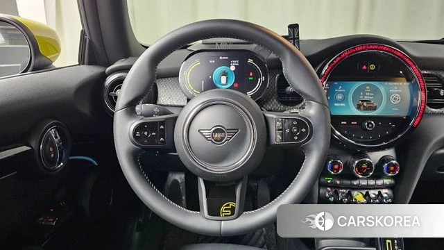 Mini Cooper Electric 2022 Черный из Кореи, фото 4