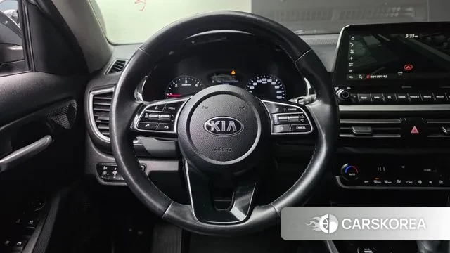 Kia Seltos 2021 Серый из Кореи, фото 4