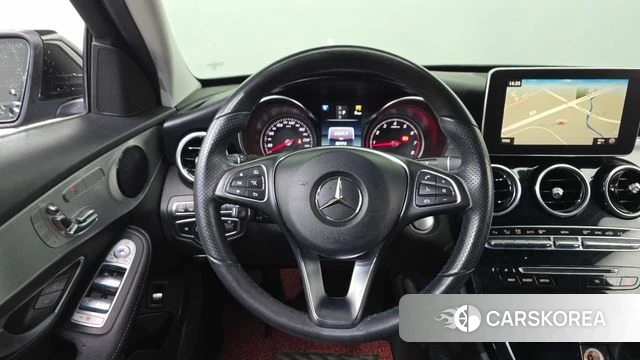 Mercedes-Benz C-Class W205 2018 Черный из Кореи, фото 4