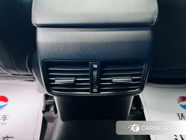 Mazda CX-4 2023 Красный из Китая, фото 4