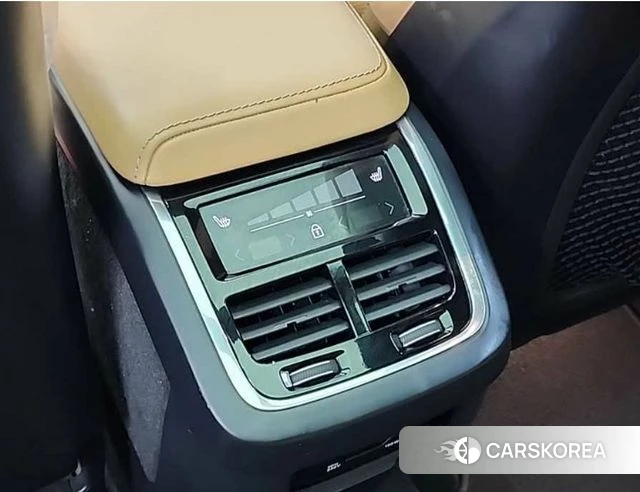 Volvo XC60 second Generation 2018 Белый из Кореи, фото 4