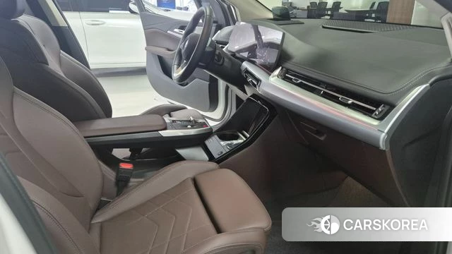 BMW 2 Series Active Tourer (U06) 2025 Белый из Кореи, фото 4