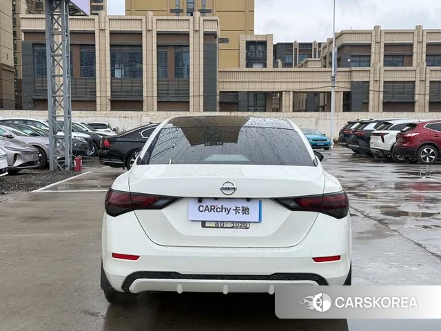 Nissan Xuan Yi 2023 Белый из Китая, фото 4