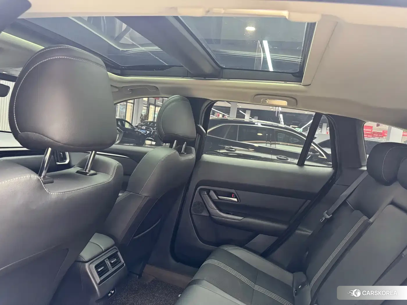 Mazda CX-50 2023 Silver/gray из Китая, фото 4