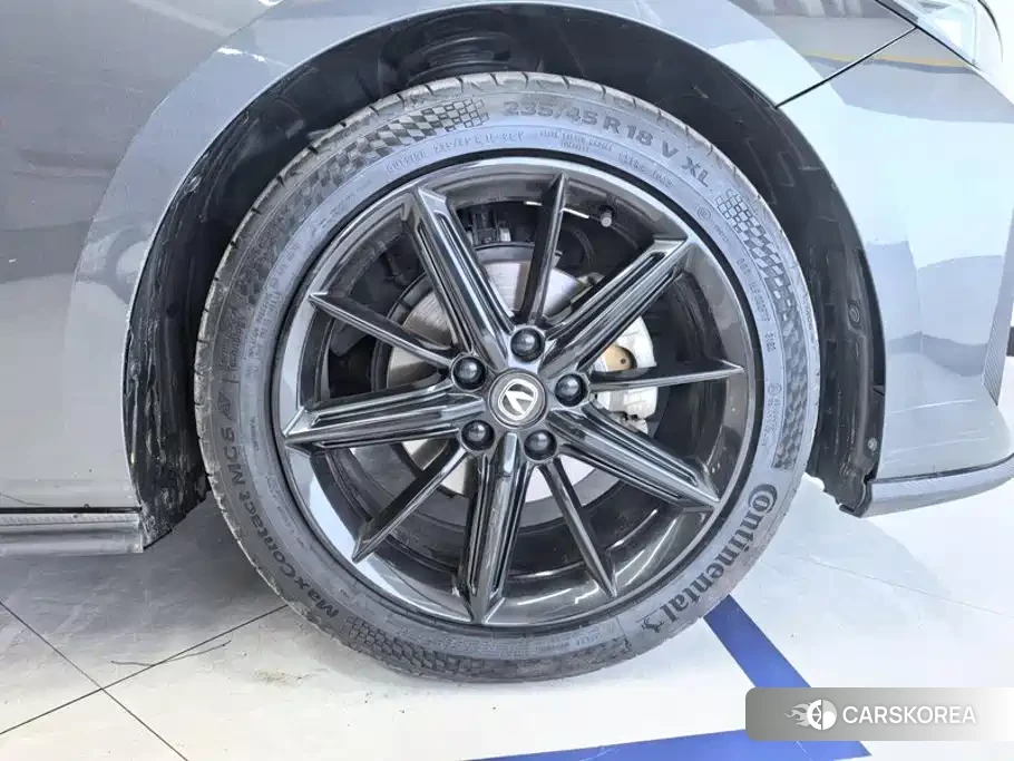 Chang'an Changan UNI-V 2023 Silver/gray из Китая, фото 4
