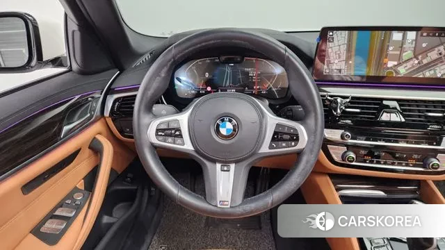 BMW 5 Series (G30) 2021 Белый из Кореи, фото 4