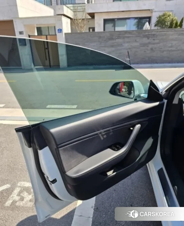 Tesla Model 3 2020 Белый из Кореи, фото 4