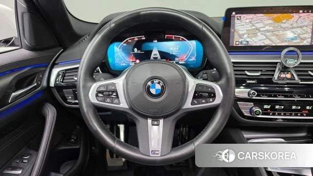 BMW 5 Series (G30) 2022 Белый из Кореи, фото 4