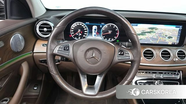 Mercedes-Benz E-Class W213 2018 Черный из Кореи, фото 4