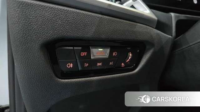 BMW 3 Series (G20) 2025 Цвет галактики из Кореи, фото 4