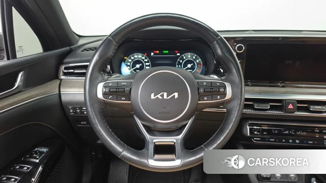 Kia K5 3rd generation 2023 Серый из Кореи, фото 4
