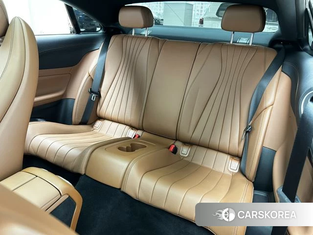 Mercedes-Benz E-class (imported) 2022 Зеленый из Китая, фото 4