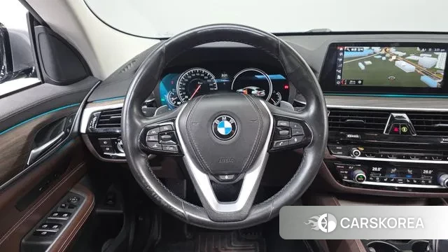 BMW 6 Series GT (G32) 2018 Светло-серебряный цвет из Кореи, фото 4