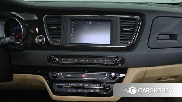 Kia The New Carnival 2018 Белый из Кореи, фото 4