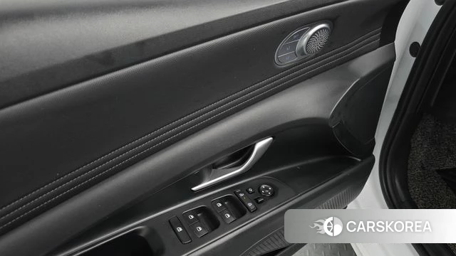 Hyundai The New Avante (CN7) 2023 Белый из Кореи, фото 4