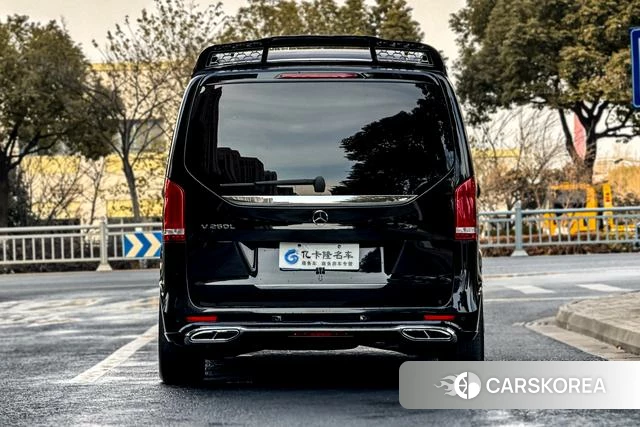 Mercedes-Benz V-class 2023 Черный из Китая, фото 4