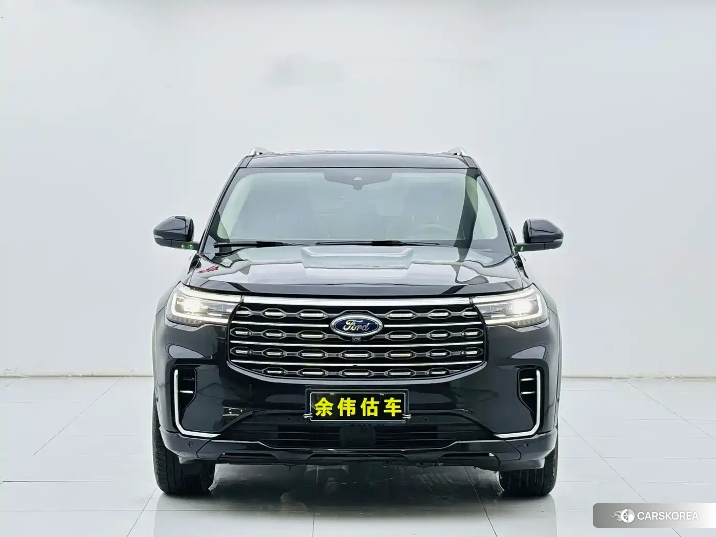 Ford Explorer 2023 Черный из Китая, фото 4