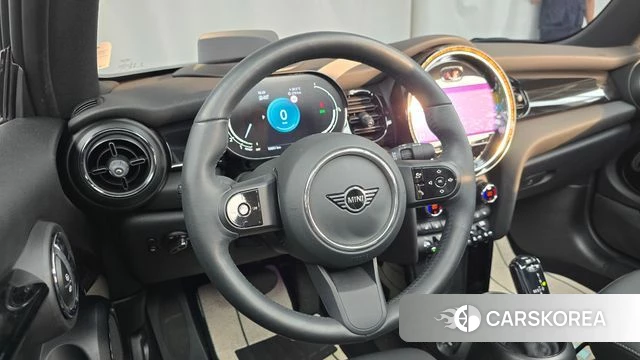 Mini Cooper Convertible 2024 Белый из Кореи, фото 4