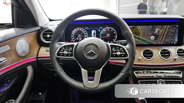 Mercedes-Benz E-Class W213 2019 Белый из Кореи, фото 4