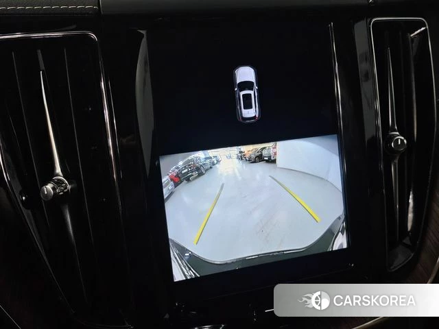 Volvo XC60 second Generation 2022 Черный из Кореи, фото 4