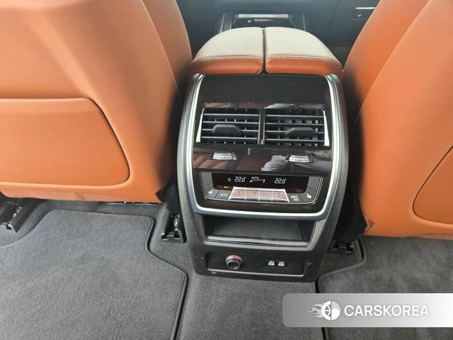 BMW X7 (G07) 2026 Белый из Кореи, фото 4