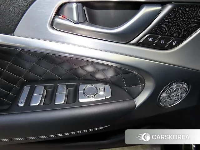 Genesis G70 2018 Черный из Кореи, фото 4