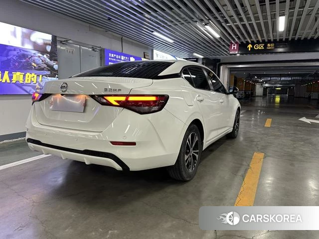 Nissan Xuan Yi 2022 Белый из Китая, фото 4